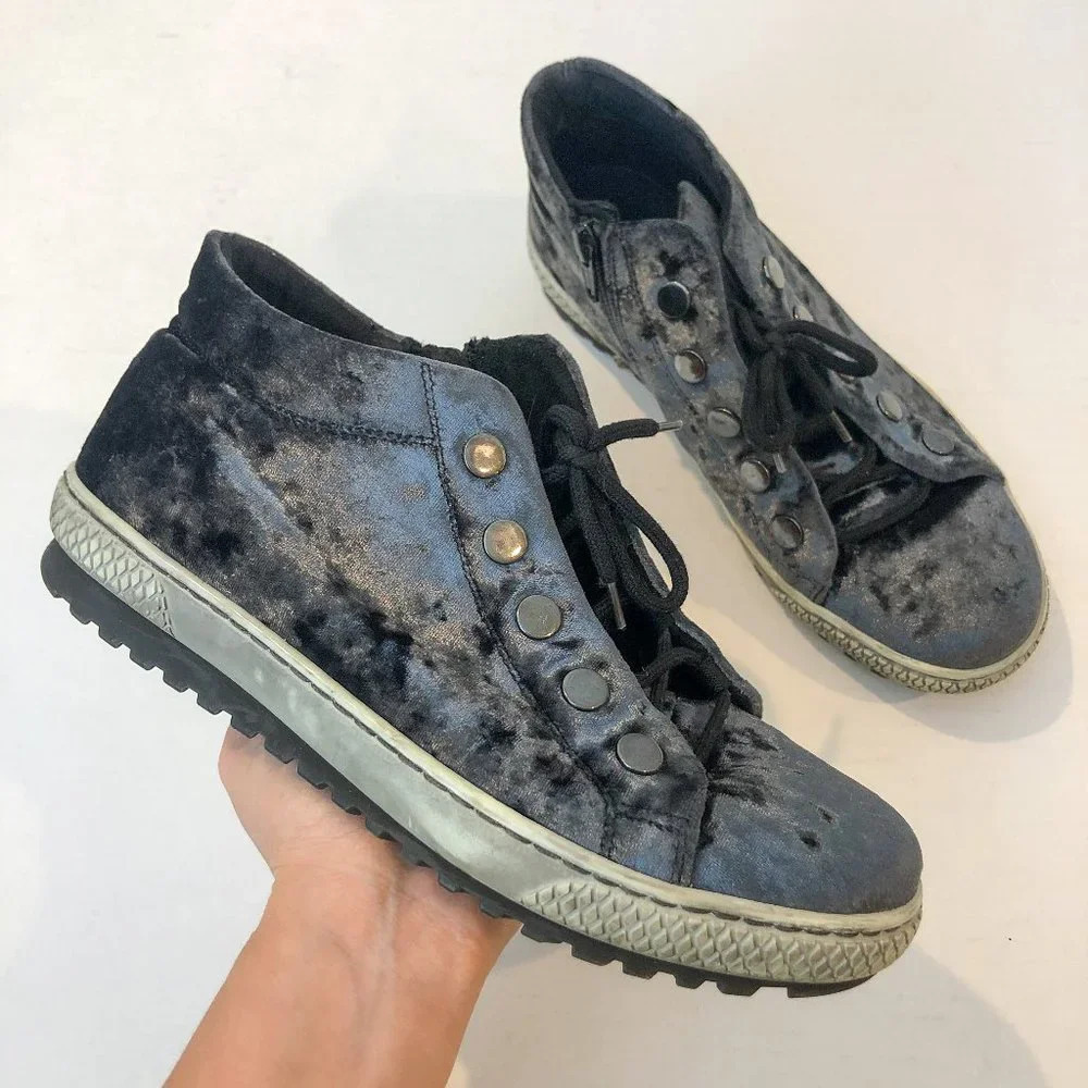 Gabor Blue Velvet Traction Support Distressed Sole Lace Up Sneakers Women's 5